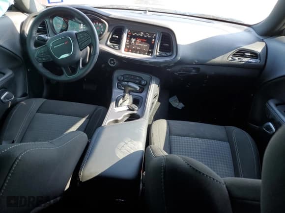 ✅ 2023 Dodge Challenger SXT • VIN: 2C3CDZAG1PH696346 • Lot: 66723784. Wystawiony na Copart z przebiegiem 3 647 mil. Bezpłatny archiwum sprzedaży aukcyjnych z USA i szczegółowy raport historii pojazdu na DreamBid. Zdjęcie 8.