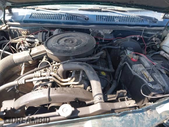 1996 Dodge Dakota z VIN 1B7GG23Y4TS593605, wystawiony jako IAAI lot #42447972 z przebiegiem 185 308 mil mil oraz . Historia ofert i sprzedaży dostępna na DreamBid. Obrazek 10.