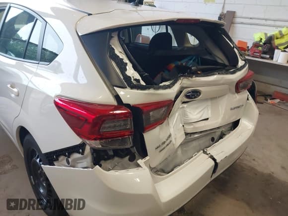 ✅ 2022 Subaru Impreza • VIN: 4S3GTAB65N3716296 • Lot: 42595763. Listed on IAAI with 45,522 mi. Free auction sales archive from the USA and detailed vehicle history report at DreamBid. Image 6.