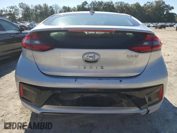 ✅ 2018 Hyundai Ioniq SEL • VIN: KMHC75LC4JU074247 • Lot: 87267434. Wystawiony na Copart z przebiegiem 156 777 mil. Bezpłatny archiwum sprzedaży aukcyjnych z USA i szczegółowy raport historii pojazdu na DreamBid. Zdjęcie 6.