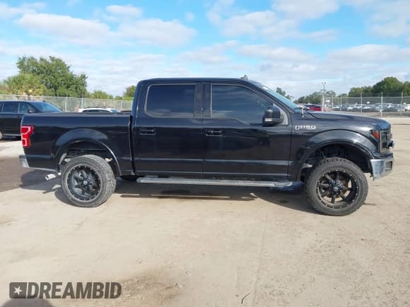 ✅ 2019 Ford F-150 XL • VIN: 1FTEW1C44KKD54488 • Lot: 43638107. Wystawiony na IAAI z przebiegiem 66 711 mil. Bezpłatny archiwum sprzedaży aukcyjnych z USA i szczegółowy raport historii pojazdu na DreamBid. Zdjęcie 13.