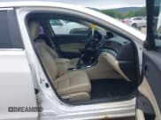 ✅ 2013 Acura ILX Premium • VIN: 19VDE1F51DE019285 • Лот: 42868493. Опубликован ранее на IAAI с пробегом 167 169 миль. Бесплатный доступ к архиву аукционных продаж из США и подробный отчёт об истории автомобиля на DreamBid. Изображение 5.