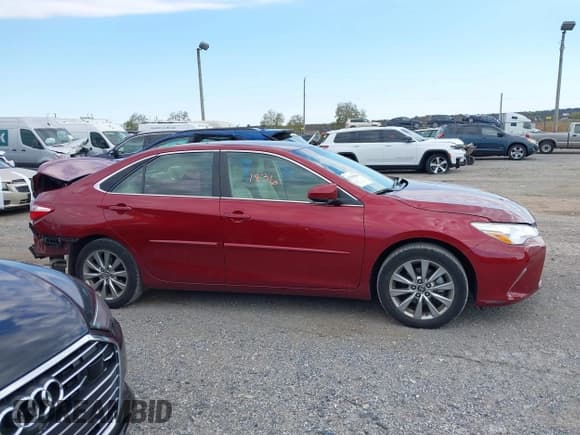 ✅ 2017 Toyota Camry SE • VIN: 4T1BF1FKXHU632865 • Lot: 43501836. Listed on IAAI with 99,285 mi. Free auction sales archive from the USA and detailed vehicle history report at DreamBid. Image 13.