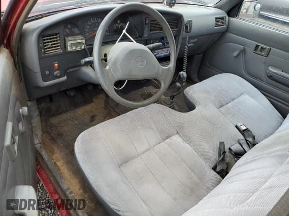 ✅ 1994 Toyota Pickup DX • VIN: 4TARN01P7RZ277284 • Лот: 84396245. Опубликован ранее на Copart с пробегом 289 299 миль. Бесплатный доступ к архиву аукционных продаж из США и подробный отчёт об истории автомобиля на DreamBid. Изображение 8.