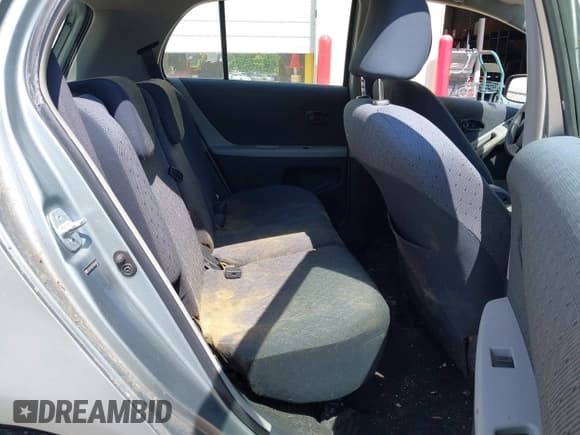 ✅ 2010 Toyota Yaris • VIN: JTDKT4K31A5316557 • Lot: 42850365. Listed on IAAI with 236,546 mi. Free auction sales archive from the USA and detailed vehicle history report at DreamBid. Image 8.