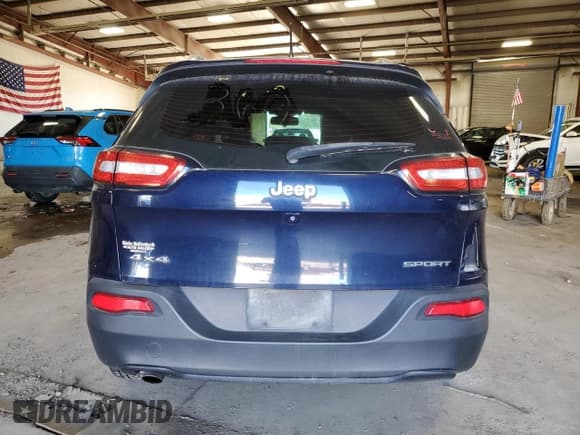 ✅ 2015 Jeep Cherokee Sport • VIN: 1C4PJMAB7FW605707 • Лот: 74054674. Опубликован ранее на Copart с пробегом 153 647 миль. Бесплатный доступ к архиву аукционных продаж из США и подробный отчёт об истории автомобиля на DreamBid. Изображение 6.