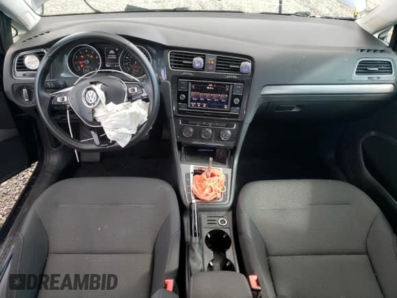 ✅ 2019 Volkswagen Golf S • VIN: 3VWW57AU7KM006459 • Lot: 46116633. Wystawiony na Copart z przebiegiem 24 942 mil. Bezpłatny archiwum sprzedaży aukcyjnych z USA i szczegółowy raport historii pojazdu na DreamBid. Zdjęcie 8.