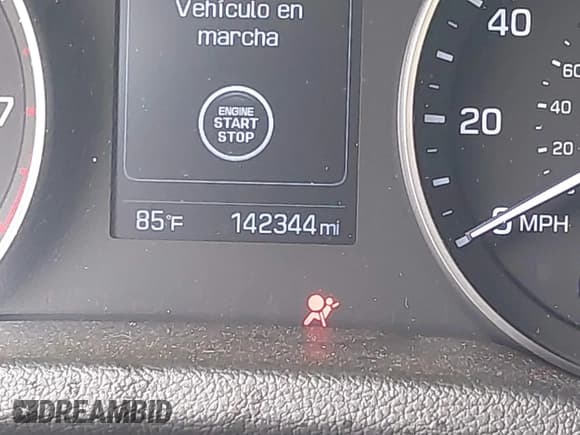 ✅ 2018 Hyundai Elantra Limited • VIN: 5NPD84LF6JH309042 • Lot: 41951054. Listed on IAAI with 142,344 mi. Free auction sales archive from the USA and detailed vehicle history report at DreamBid. Image 16.