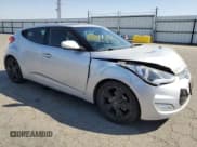 ✅ 2017 Hyundai Veloster • VIN: KMHTC6AD7HU319095 • Lot: 73027904. Wystawiony na Copart z przebiegiem 67 016 mil. Bezpłatny archiwum sprzedaży aukcyjnych z USA i szczegółowy raport historii pojazdu na DreamBid. Zdjęcie 4.