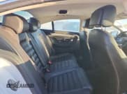 ✅ 2015 Volkswagen CC Sport • VIN: WVWBN7AN8FE802868 • Lot: 86105855. Wystawiony na Copart z przebiegiem 89 804 mil. Bezpłatny archiwum sprzedaży aukcyjnych z USA i szczegółowy raport historii pojazdu na DreamBid. Zdjęcie 10.