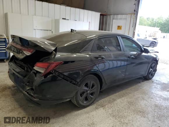 2021 Hyundai Elantra SEL with VIN KMHLM4AG5MU070236, listed as a Copart auction lot 70428255 with 83,245 mi miles and Salvage title. Bid and sale history available at DreamBid. Image 3.