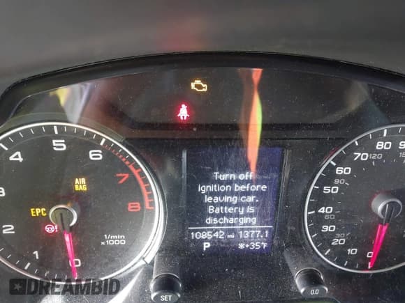 ✅ 2014 Audi Q5 Premium • VIN: WA1CFAFP5EA027258 • Lot: 43808946. Listed on IAAI with 108,542 mi. Free auction sales archive from the USA and detailed vehicle history report at DreamBid. Image 7.