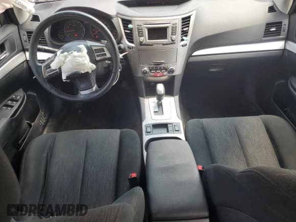 ✅ 2014 Subaru Legacy Premium • VIN: 4S3BMBD6XE3006739 • Lot: 65551985. Wystawiony na Copart z przebiegiem 147 237 mil. Bezpłatny archiwum sprzedaży aukcyjnych z USA i szczegółowy raport historii pojazdu na DreamBid. Zdjęcie 8.