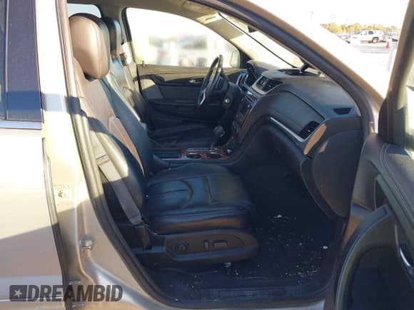 ✅ 2014 Chevrolet Traverse LT • VIN: 1GNKRHKD0EJ113596 • Lot: 43534806. Listed on IAAI with 137,655 mi. Free auction sales archive from the USA and detailed vehicle history report at DreamBid. Image 5.