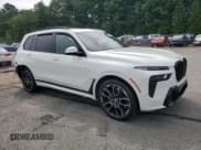 ✅ 2023 BMW X7 xDrive40i • VIN: 5UX23EM09P9R84972 • Лот: 66893335. Опубликован ранее на Copart с пробегом Не указан. Бесплатный доступ к архиву аукционных продаж из США и подробный отчёт об истории автомобиля на DreamBid. Изображение 4.