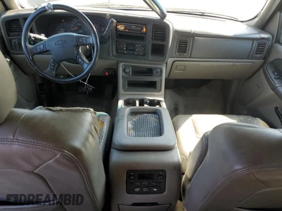 ✅ 2003 Chevrolet Suburban LS • VIN: 3GNEC16T43G343955 • Лот: 51368415. Опубликован ранее на Copart с пробегом 217 420 миль. Бесплатный доступ к архиву аукционных продаж из США и подробный отчёт об истории автомобиля на DreamBid. Изображение 8.