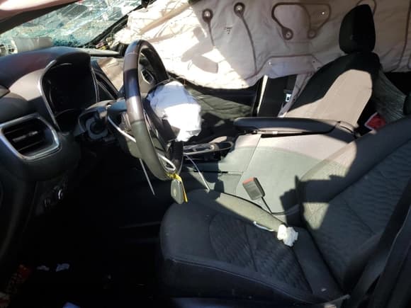 ✅ 2020 Chevrolet Equinox LT • VIN: 3GNAXKEV8LL255588 • Лот: 71910705. Опубликован ранее на Copart с пробегом 90 932 миль. Бесплатный доступ к архиву аукционных продаж из США и подробный отчёт об истории автомобиля на DreamBid. Изображение 7.