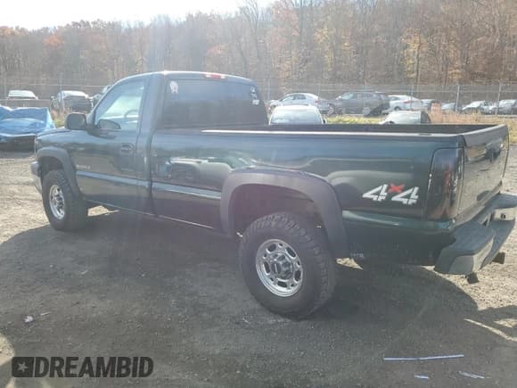 ✅ 2006 Chevrolet Silverado 2500HD LT1 • VIN: 1GCHK24U26E148913 • Lot: 92649795. Wystawiony na Copart z przebiegiem 296 965 mil. Bezpłatny archiwum sprzedaży aukcyjnych z USA i szczegółowy raport historii pojazdu na DreamBid. Zdjęcie 2.