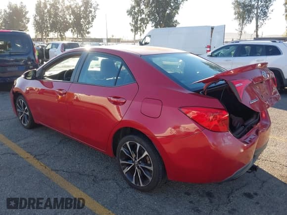 ✅ 2017 Toyota Corolla LE • VIN: 2T1BURHE4HC759639 • Лот: 43577757. Опубликован ранее на IAAI с пробегом 98 448 миль. Бесплатный доступ к архиву аукционных продаж из США и подробный отчёт об истории автомобиля на DreamBid. Изображение 3.