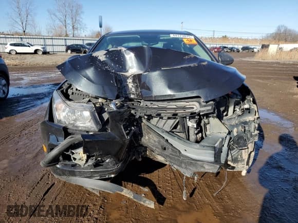 ✅ 2016 Chevrolet Cruze LS • VIN: 1G1PB5SG4G7174244 • Lot: 44373075. Listed on Copart with 122,436 mi. Free auction sales archive from the USA and detailed vehicle history report at DreamBid. Image 5.