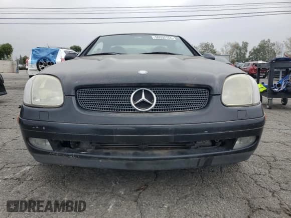 ✅ 1998 Mercedes-Benz SLK 230/320 • VIN: WDBKK47F3WF046432 • Lot: 50532165. Listed on Copart with 37,605 mi. Free auction sales archive from the USA and detailed vehicle history report at DreamBid. Image 5.