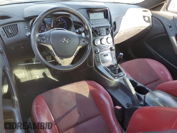 ✅ 2013 Hyundai Genesis Coupe Track • VIN: KMHHU6KJ6DU083931 • Lot: 47243305. Listed on Copart with 191,183 mi. Free auction sales archive from the USA and detailed vehicle history report at DreamBid. Image 8.