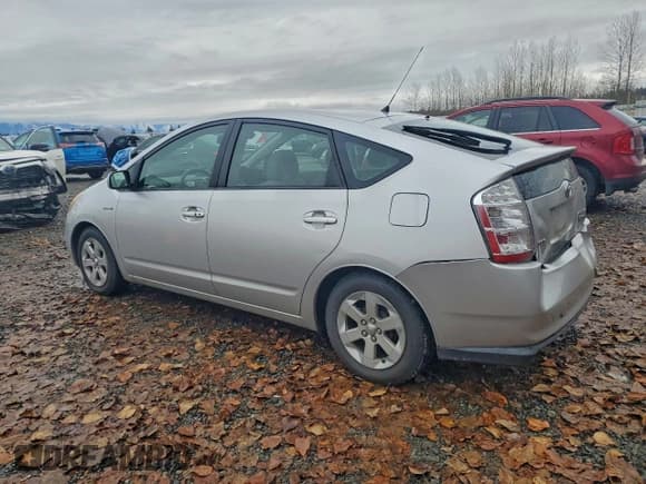 ✅ 2007 Toyota Prius • VIN: JTDKB20U677614053 • Лот: 95452045. Опубликован ранее на Copart с пробегом 139 951 миль. Бесплатный доступ к архиву аукционных продаж из США и подробный отчёт об истории автомобиля на DreamBid. Изображение 2.
