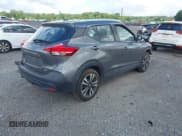 ✅ 2019 Nissan Kicks SV • VIN: 3N1CP5CU2KL509990 • Lot: 42657448. Wystawiony na IAAI z przebiegiem 52 459 mil. Bezpłatny archiwum sprzedaży aukcyjnych z USA i szczegółowy raport historii pojazdu na DreamBid. Zdjęcie 4.