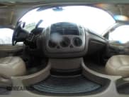 ✅ 2004 Ford Explorer XLT • VIN: 1FMZU73W74UA87569 • Lot: 41648204. Wystawiony na IAAI z przebiegiem 194 422 mil. Bezpłatny archiwum sprzedaży aukcyjnych z USA i szczegółowy raport historii pojazdu na DreamBid. Zdjęcie 18.