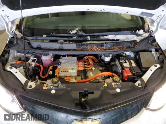 ✅ 2018 Chevrolet Bolt EV Premier • VIN: 1G1FX6S08J4111758 • Lot: 44366235. Wystawiony na Copart z przebiegiem 24 316 mil. Bezpłatny archiwum sprzedaży aukcyjnych z USA i szczegółowy raport historii pojazdu na DreamBid. Zdjęcie 13.