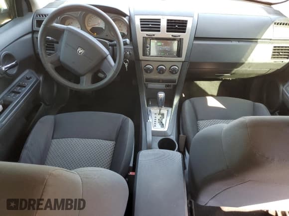 ✅ 2009 Dodge Avenger SE • VIN: 1B3LC46B89N567658 • Lot: 83351534. Wystawiony na Copart z przebiegiem 163 716 mil. Bezpłatny archiwum sprzedaży aukcyjnych z USA i szczegółowy raport historii pojazdu na DreamBid. Zdjęcie 8.