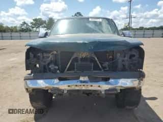 ✅ 2006 Chevrolet Silverado 1500 LS • VIN: 2GCEK13V561258587 • Lot: 68458974. Wystawiony na Copart z przebiegiem 237 218 mil mil. Skorzystaj z bezpłatnego archiwum sprzedaży aukcyjnych z USA i zobacz szczegółowy raport historii pojazdu na DreamBid. Zdjęcie 5.