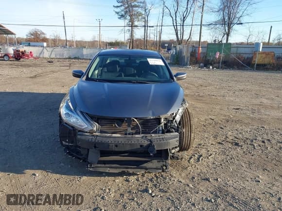✅ 2018 Nissan Altima SL • VIN: 1N4AL3AP4JC244524 • Lot: 43740058. Listed on IAAI with 95,833 mi. Free auction sales archive from the USA and detailed vehicle history report at DreamBid. Image 12.