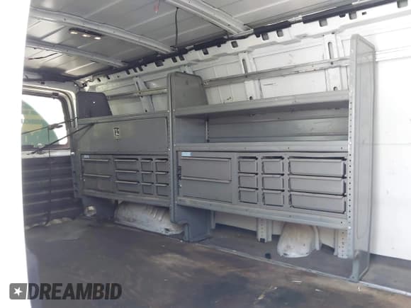 ✅ 2017 Chevrolet Express Cargo • VIN: 1GCWGBFG1H1165034 • Lot: 43092339. Listed on IAAI with 181,531 mi. Free auction sales archive from the USA and detailed vehicle history report at DreamBid. Image 8.