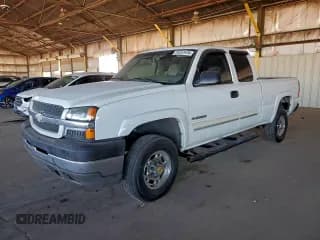 ✅ 2004 Chevrolet Silverado 2500HD Work Truck • VIN: 1GCHC29U04E338406 • Лот: 96553435. Опубликован ранее на Copart с пробегом 387 415 миль. Бесплатный доступ к архиву аукционных продаж из США и подробный отчёт об истории автомобиля на DreamBid. Изображение 1.