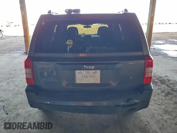 ✅ 2014 Jeep Patriot Sport • VIN: 1C4NJPBB5ED819225 • Lot: 91742175. Wystawiony na Copart z przebiegiem 169 430 mil. Bezpłatny archiwum sprzedaży aukcyjnych z USA i szczegółowy raport historii pojazdu na DreamBid. Zdjęcie 6.