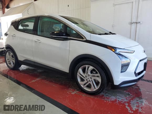 ✅ 2023 Chevrolet Bolt EV 1LT • VIN: 1G1FW6S03P4188582 • Lot: 74792994. Wystawiony na Copart z przebiegiem 24 925 mil. Bezpłatny archiwum sprzedaży aukcyjnych z USA i szczegółowy raport historii pojazdu na DreamBid. Zdjęcie 4.