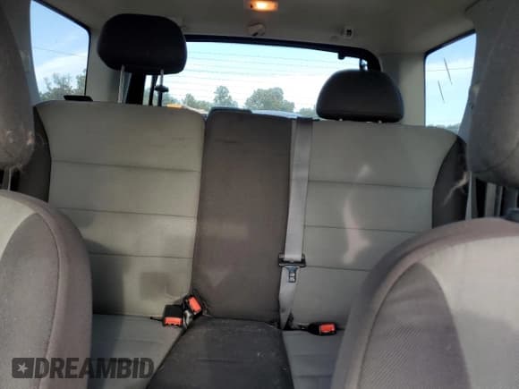 ✅ 2005 Ford Escape XLS Value • VIN: 1FMYU92Z25KC10971 • Lot: 70029265. Listed on Copart with 155,770 mi. Free auction sales archive from the USA and detailed vehicle history report at DreamBid. Image 10.