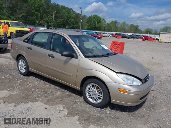 ✅ 2000 Ford Focus ZTS • VIN: 1FAFP383XYW112826 • Lot: 42082031. Wystawiony na IAAI z przebiegiem 160 638 mil. Bezpłatny archiwum sprzedaży aukcyjnych z USA i szczegółowy raport historii pojazdu na DreamBid. Zdjęcie 1.