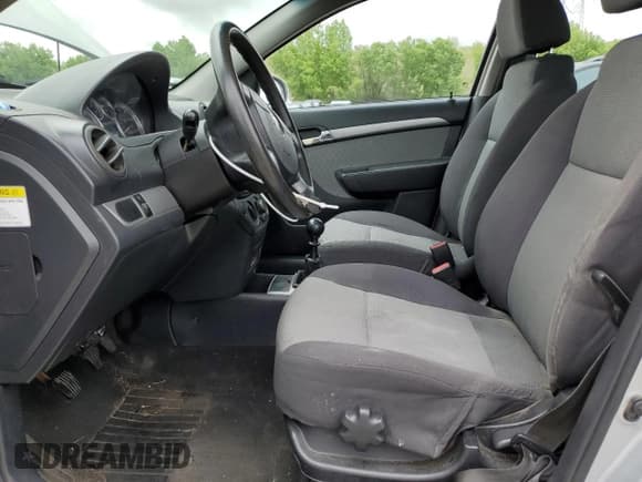 ✅ 2009 Chevrolet Aveo 1LT • VIN: KL1TD66E19B613471 • Lot: 58977805. Wystawiony na Copart z przebiegiem 109 767 mil. Bezpłatny archiwum sprzedaży aukcyjnych z USA i szczegółowy raport historii pojazdu na DreamBid. Zdjęcie 7.