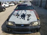✅ 1990 Ford Mustang GT • VIN: 1FACP42E3LF196385 • Лот: 71686975. Опубликован ранее на Copart с пробегом 86 261 миль. Бесплатный доступ к архиву аукционных продаж из США и подробный отчёт об истории автомобиля на DreamBid. Изображение 5.