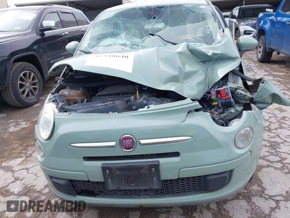 ✅ 2012 FIAT 500 Pop • VIN: 3C3CFFAR2CT200577 • Lot: 42340640. Wystawiony na IAAI z przebiegiem 145 889 mil. Bezpłatny archiwum sprzedaży aukcyjnych z USA i szczegółowy raport historii pojazdu na DreamBid. Zdjęcie 12.