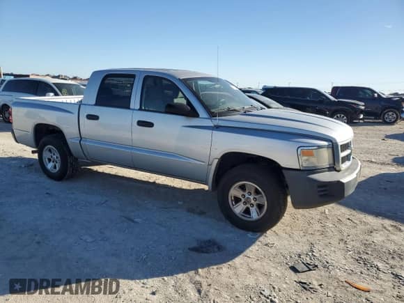 2008 Dodge Dakota Bighorn/Lonestar with VIN 1D7HE38K98S570161, listed as a Copart auction lot 87035844 with 173,704 mi miles and Clean title. Bid and sale history available at DreamBid. Image 4.