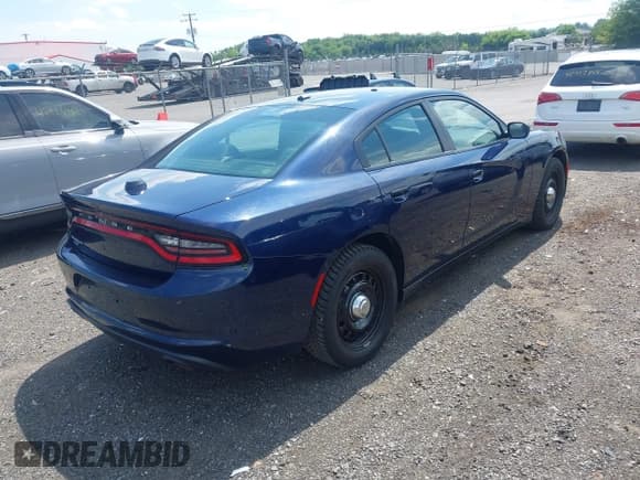 ✅ 2019 Dodge Charger Police • VIN: 2C3CDXKT3KH559255 • Lot: 42802684. Wystawiony na IAAI z przebiegiem 158 796 mil. Bezpłatny archiwum sprzedaży aukcyjnych z USA i szczegółowy raport historii pojazdu na DreamBid. Zdjęcie 4.