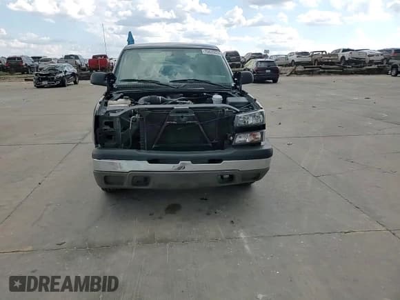 ✅ 2004 Chevrolet Silverado 1500 • VIN: 1GCEC14X44Z123716 • Лот: 70635034. Опубликован ранее на Copart с пробегом 173 063 миль. Бесплатный доступ к архиву аукционных продаж из США и подробный отчёт об истории автомобиля на DreamBid. Изображение 11.