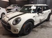 ✅ 2023 MINI Clubman Cooper S • VIN: WMWXJ1C02P2S77645 • Lot: 41300674. Listed on IAAI with 34,302 mi. Free auction sales archive from the USA and detailed vehicle history report at DreamBid. Image 18.