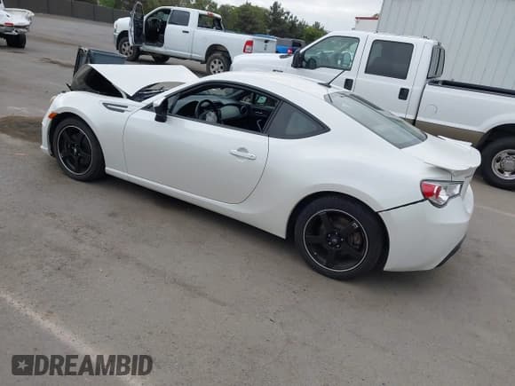 ✅ 2013 Subaru BRZ Limited • VIN: JF1ZCAC18D1609948 • Lot: 43176942. Listed on IAAI with 100,601 mi. Free auction sales archive from the USA and detailed vehicle history report at DreamBid. Image 3.