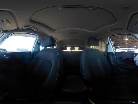 ✅ 2022 Hyundai Venue Limited • VIN: KMHRC8A37NU199579 • Lot: 41886674. Listed on IAAI with 36,484 mi. Free auction sales archive from the USA and detailed vehicle history report at DreamBid. Image 19.