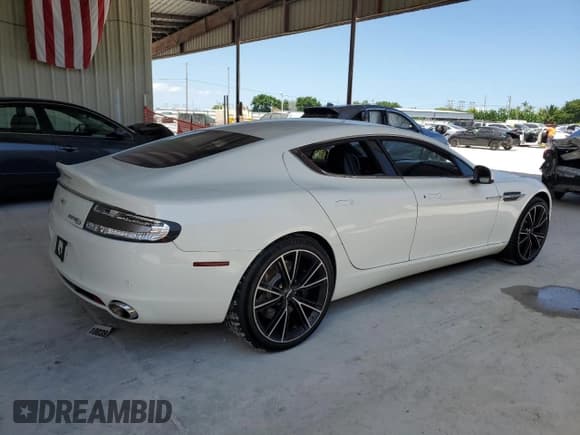 ✅ 2014 Aston Martin Rapide • VIN: SCFHDDAT7EGF03597 • Lot: 68367695. Listed on Copart with 55,540 mi. Free auction sales archive from the USA and detailed vehicle history report at DreamBid. Image 3.