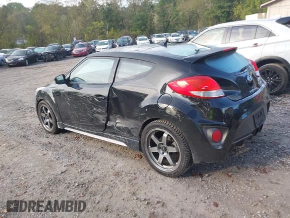 ✅ 2016 Hyundai Veloster Turbo R-Spec • VIN: KMHTC6AE3GU266032 • Lot: 43333282. Wystawiony na IAAI z przebiegiem 165 109 mil. Bezpłatny archiwum sprzedaży aukcyjnych z USA i szczegółowy raport historii pojazdu na DreamBid. Zdjęcie 3.